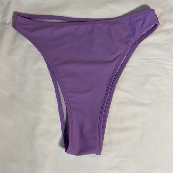 Cupshe One Shoulder Bralette And Extra Cheeky Set - Picture 6 of 7